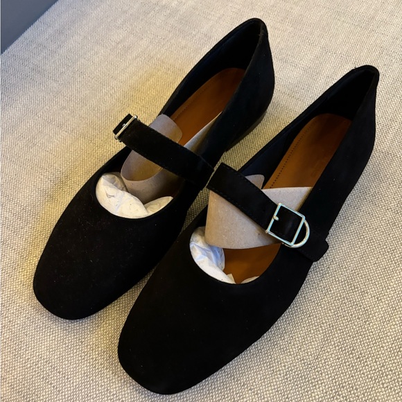 Vagabond Shoes - New Vagabond Black Suede Jolin Shoes (size 39)